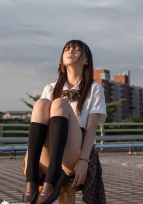 坐公交忘穿内裤被挺进老外