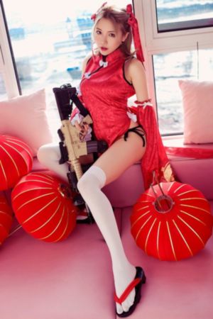 安娜女秘书
