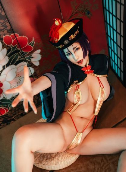 被迫沦为女同学的脚奴
